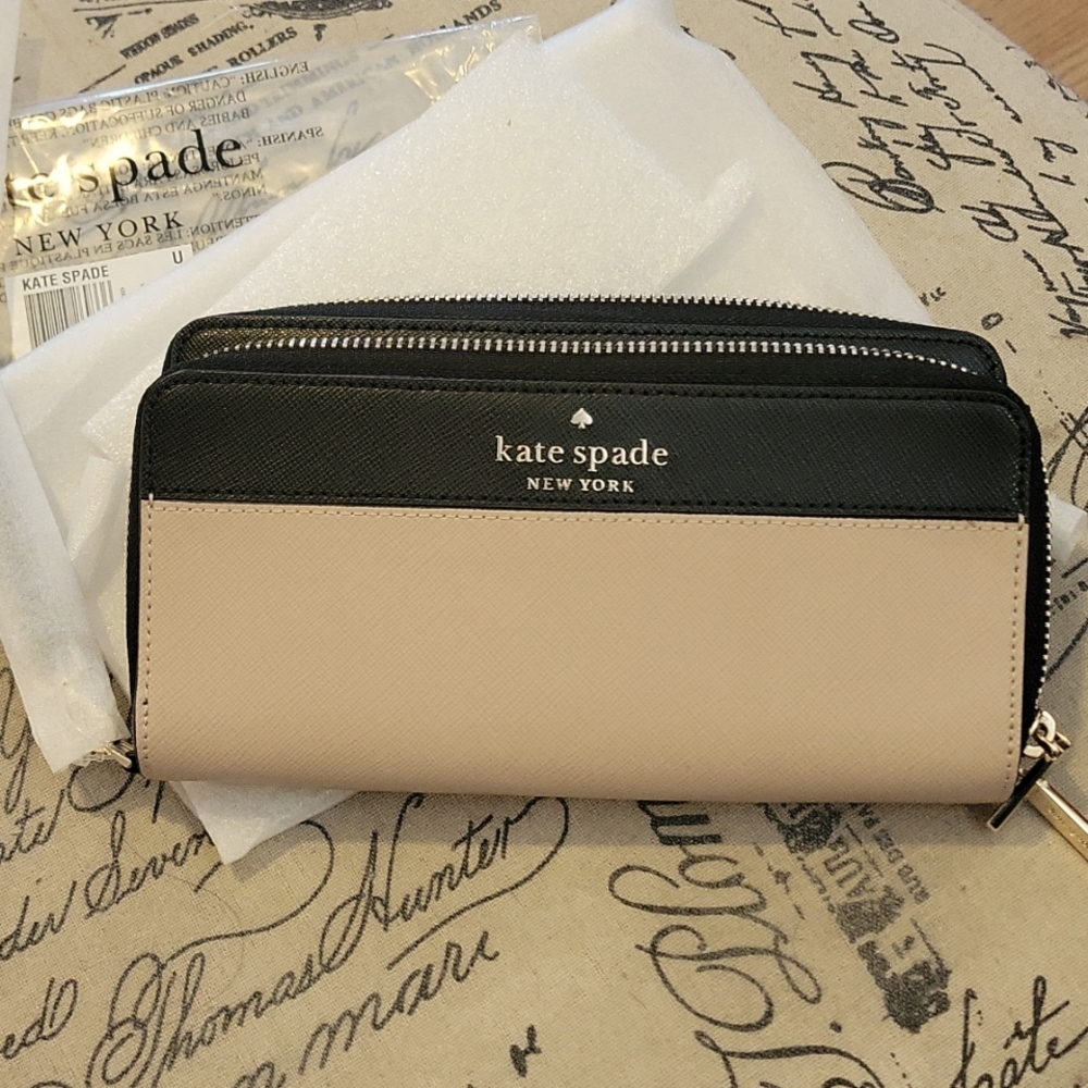 K5786 Staci large Carryall Wristlet